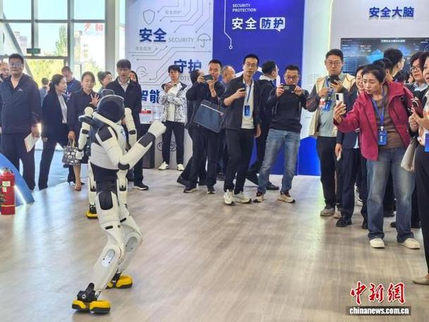 开展网络安全场景体验和技术问诊,直面企业信息系统运行中的现实难题
